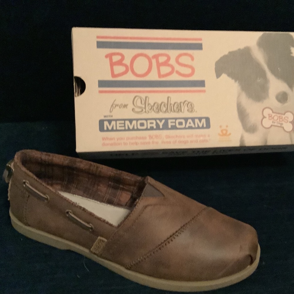 Comfy Loafers by BOBS from Sketchers. size 10, new in box